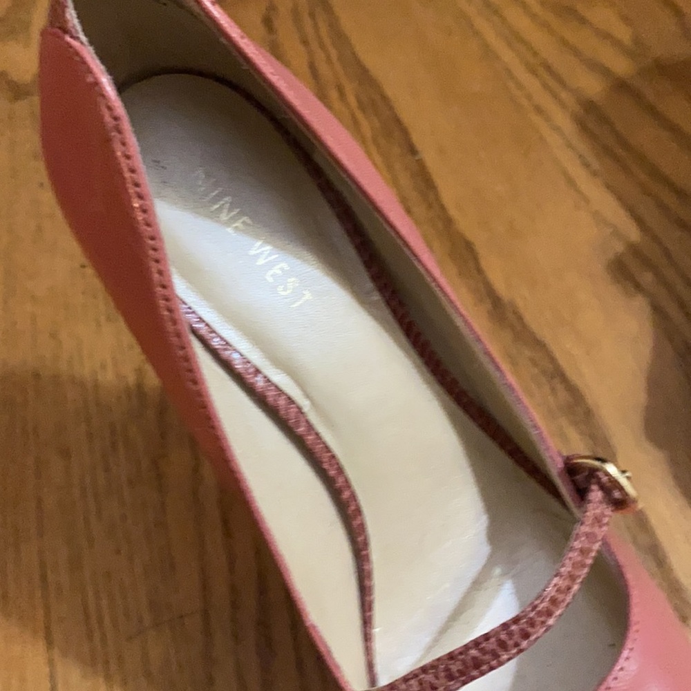 Nine West pink heels - Picture 2 of 4